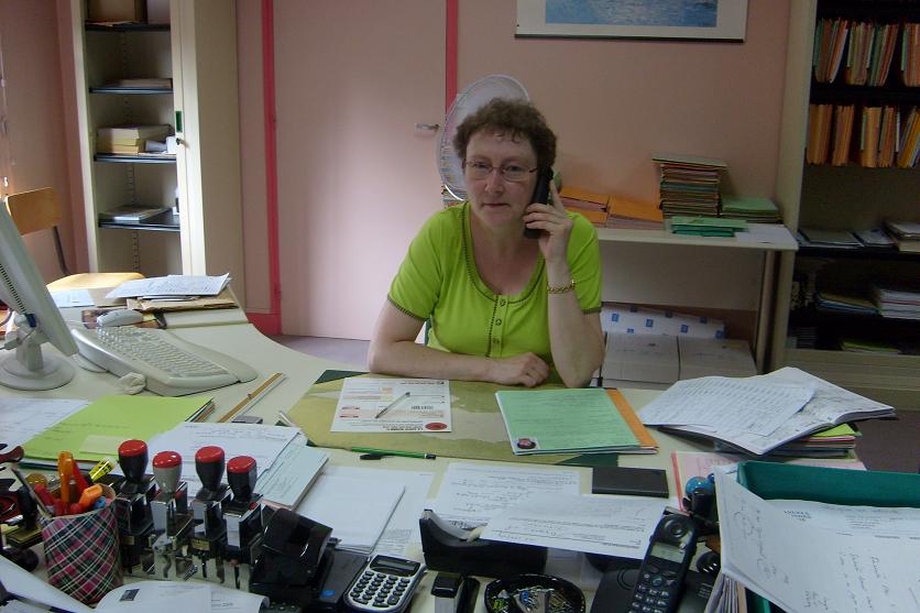 Mme Agnès DUMONT